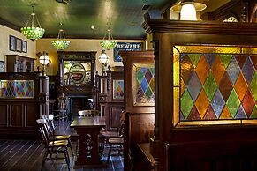 Hotel Alcázar de La Reina