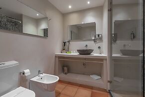 Charming Residence & Guest House Dom Manuel I (Adults only)