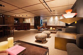 Hotel Zenit Conde De Borrell