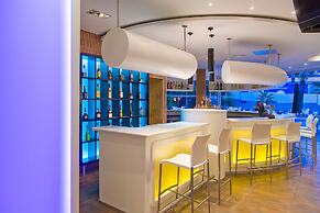 Hotel RH Royal - Recommended for Adults