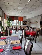 Kyriad Orange Centre