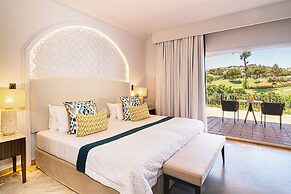 La Cala Resort