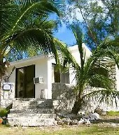 Fernandez Bay Village