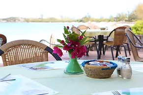 Fernandez Bay Village