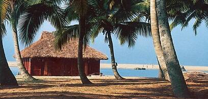 Poovar Island Resort