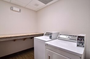 Best Western Dayton Inn & Suites