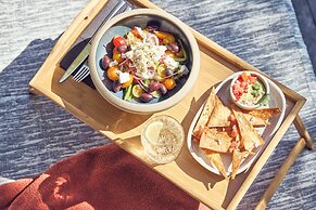 Mykonos Theoxenia, a Member of Design Hotels