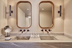 Mykonos Theoxenia, a Member of Design Hotels