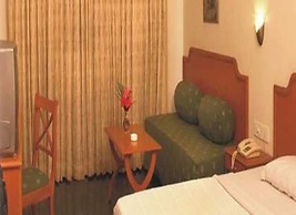 Renest Shraddha Inn - Shirdi