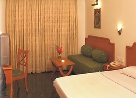Renest Shraddha Inn - Shirdi