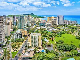 Luana Waikiki Hotel & Suites