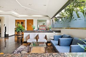 Luana Waikiki Hotel & Suites