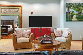 Luana Waikiki Hotel & Suites