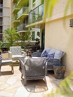 Luana Waikiki Hotel & Suites