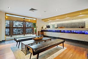 Luana Waikiki Hotel & Suites