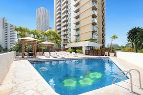 Luana Waikiki Hotel & Suites