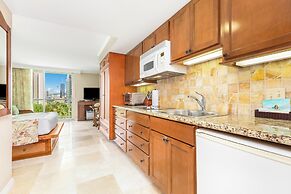 Luana Waikiki Hotel & Suites