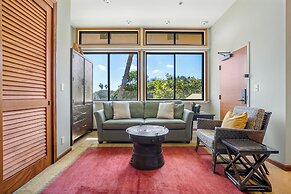 Luana Waikiki Hotel & Suites