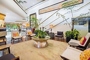 Luana Waikiki Hotel & Suites