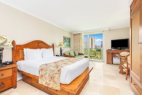 Luana Waikiki Hotel & Suites