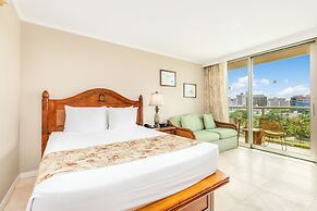 Luana Waikiki Hotel & Suites