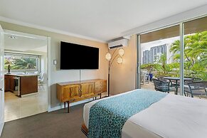 Luana Waikiki Hotel & Suites