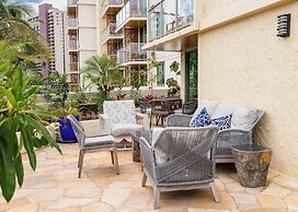 Luana Waikiki Hotel & Suites
