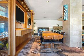 Luana Waikiki Hotel & Suites