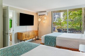 Luana Waikiki Hotel & Suites