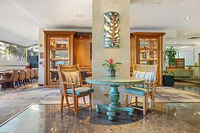 Luana Waikiki Hotel & Suites