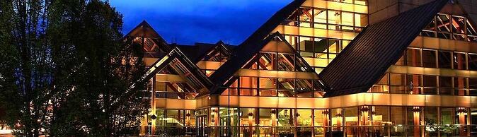 University Inn & Suites