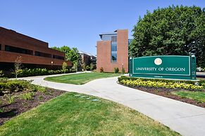 University Inn & Suites