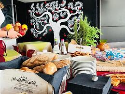 LH Arca Street Art Hotel