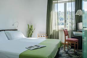 LH Arca Street Art Hotel