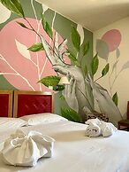 LH Arca Street Art Hotel