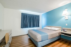 Motel 6 Big Springs, NE