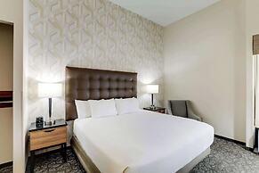 Drury Inn & Suites Birmingham Lakeshore Drive