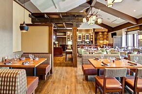 DoubleTree Fallsview Resort & Spa by Hilton Niagara Falls