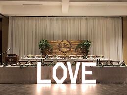 DoubleTree Fallsview Resort & Spa by Hilton Niagara Falls