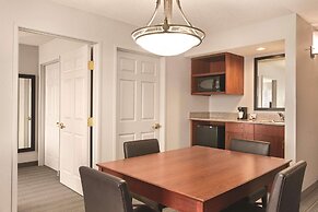 Country Inn & Suites by Radisson, Willmar, MN