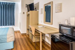 Motel 6 Lincoln City, OR