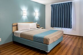 Motel 6 Lincoln City, OR