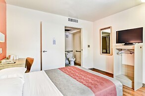 Motel 6 Pittsburgh, PA - Crafton