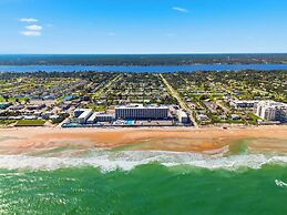 The Maverick Resort