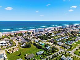 The Maverick Resort
