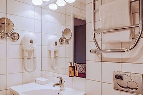 Home Hotel Odin