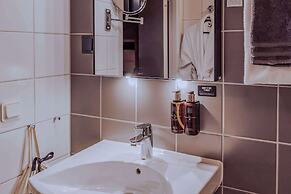 Home Hotel Odin