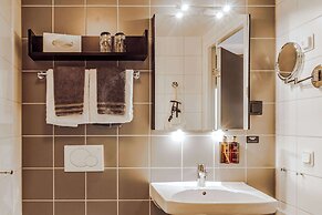 Home Hotel Odin