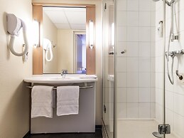 ibis Issoire
