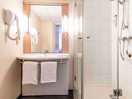ibis Issoire